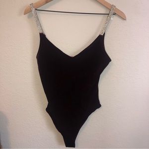 𝅺FOREVER 21 maroon velvet rhinestone straps bodysuit size medium